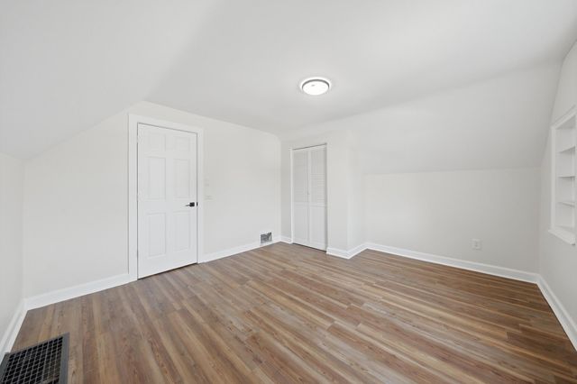9232 S Essex Avenue, Chicago, IL 60617