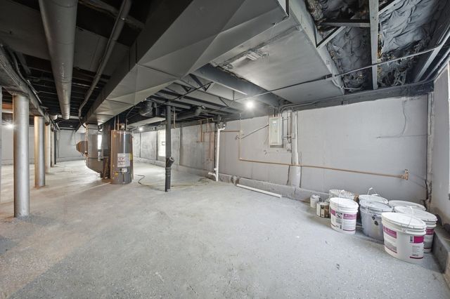 9232 S Essex Avenue, Chicago, IL 60617