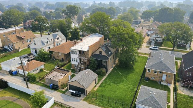 9232 S Essex Avenue, Chicago, IL 60617