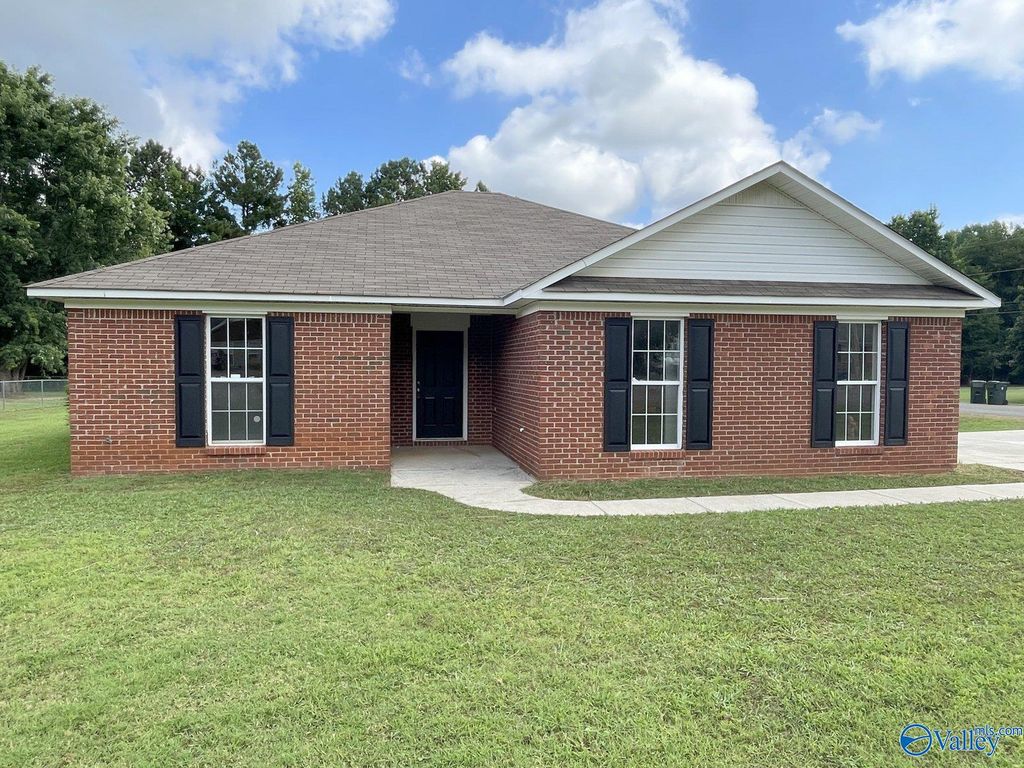 100 Brook Glen Drive, Hazel Green, AL 35750