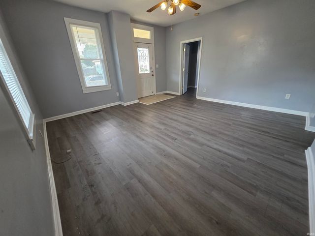 1913 E Michigan Street, Evansville, IN 47711