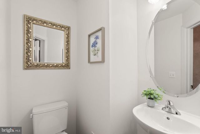 4132 TIMBER LOG WAY, Fairfax, VA 22030