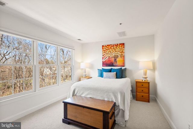 4132 TIMBER LOG WAY, Fairfax, VA 22030