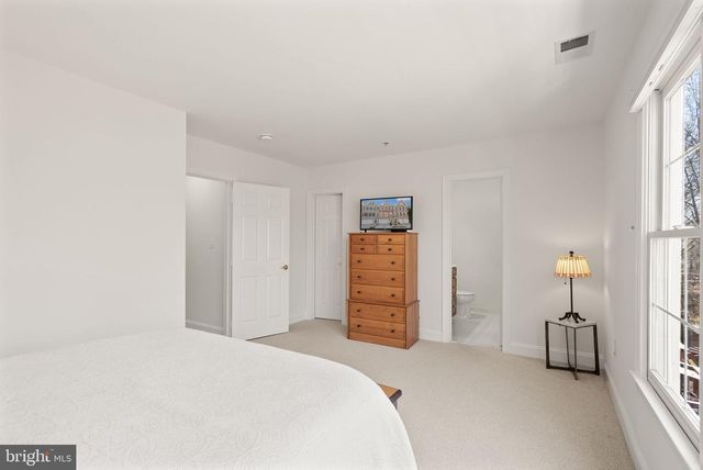 4132 TIMBER LOG WAY, Fairfax, VA 22030