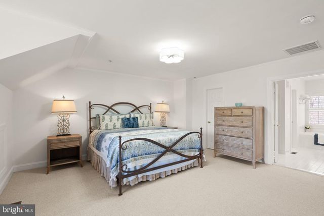 4132 TIMBER LOG WAY, Fairfax, VA 22030