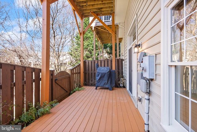 4132 TIMBER LOG WAY, Fairfax, VA 22030