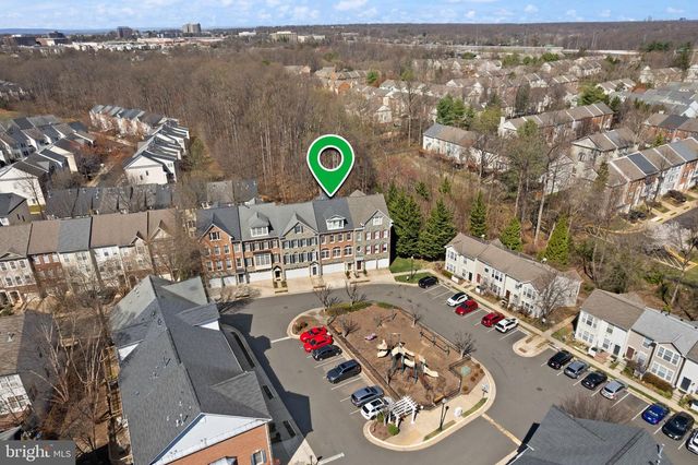 4132 TIMBER LOG WAY, Fairfax, VA 22030