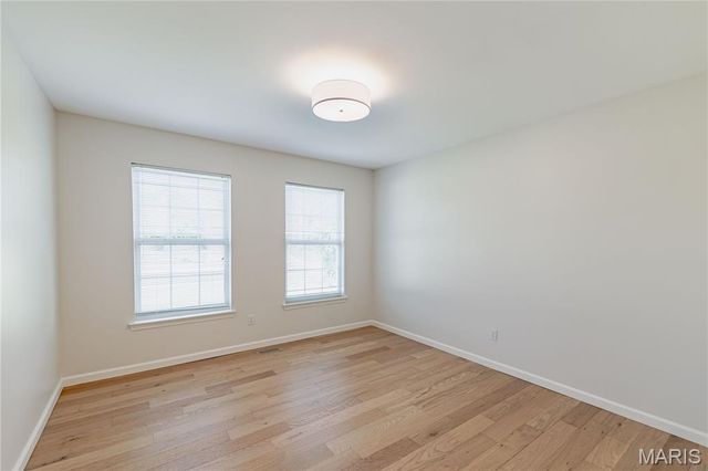 4419 Kerth Manor Drive, St Louis, MO 63128