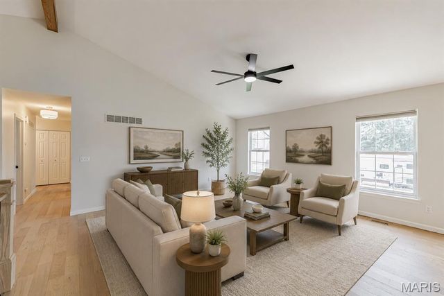 4419 Kerth Manor Drive, St Louis, MO 63128