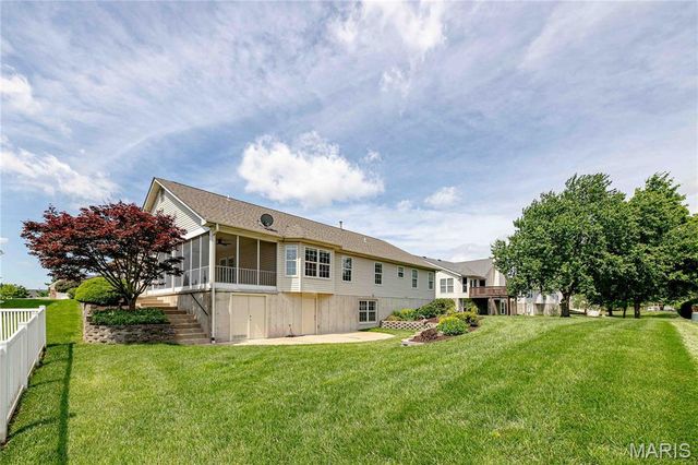 4419 Kerth Manor Drive, St Louis, MO 63128