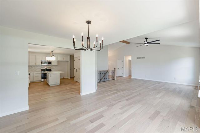 4419 Kerth Manor Drive, St Louis, MO 63128