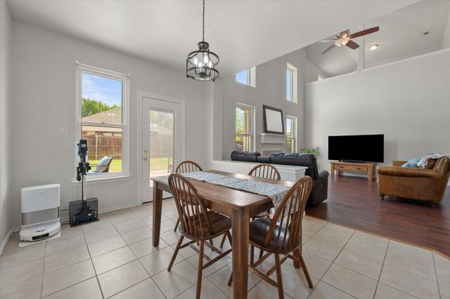 708 Crockett Drive, Mansfield, TX 76063