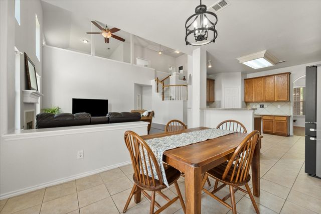 708 Crockett Drive, Mansfield, TX 76063