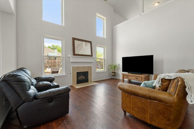 708 Crockett Drive, Mansfield, TX 76063