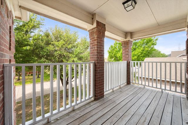 708 Crockett Drive, Mansfield, TX 76063