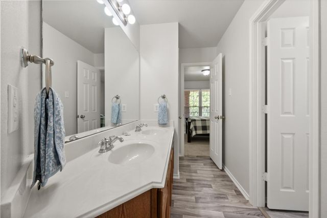 708 Crockett Drive, Mansfield, TX 76063