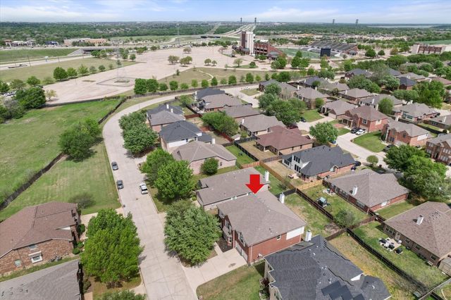 708 Crockett Drive, Mansfield, TX 76063