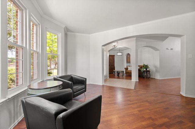 708 Crockett Drive, Mansfield, TX 76063