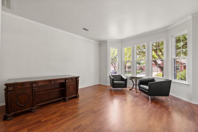 708 Crockett Drive, Mansfield, TX 76063