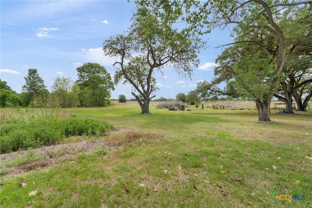 10843 US Highway 90, Harwood, TX 78632