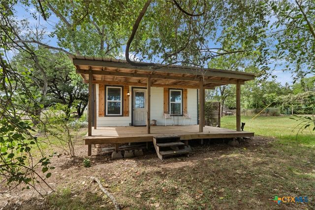 10843 US Highway 90, Harwood, TX 78632