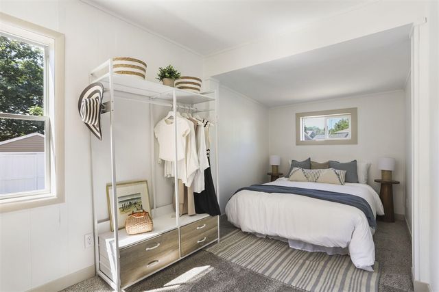 222 Oak Street, South Haven, MI 49090