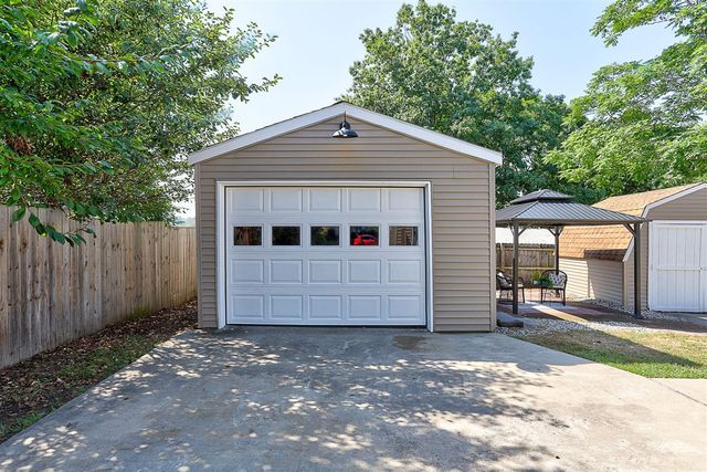 222 Oak Street, South Haven, MI 49090