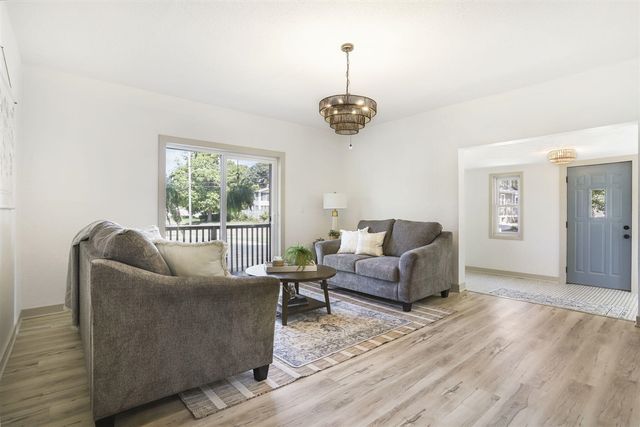 222 Oak Street, South Haven, MI 49090