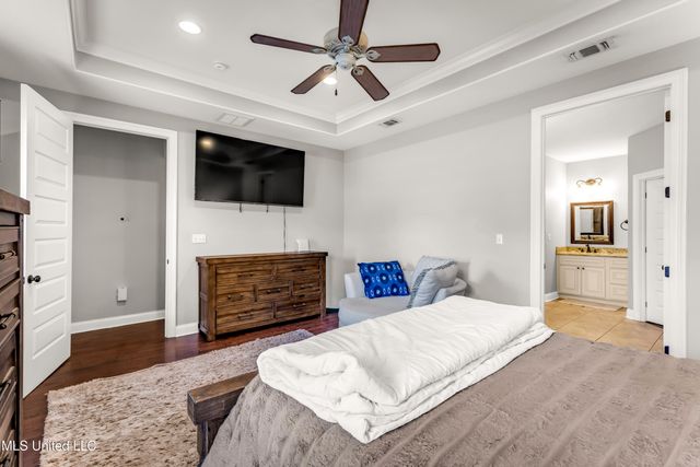 712 Champagne Drive, Biloxi, MS 39532