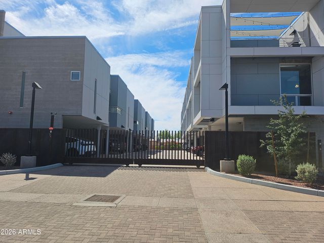 520 S ROOSEVELT Street 1004, Tempe, AZ 85281