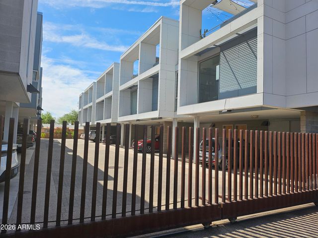 520 S ROOSEVELT Street 1004, Tempe, AZ 85281