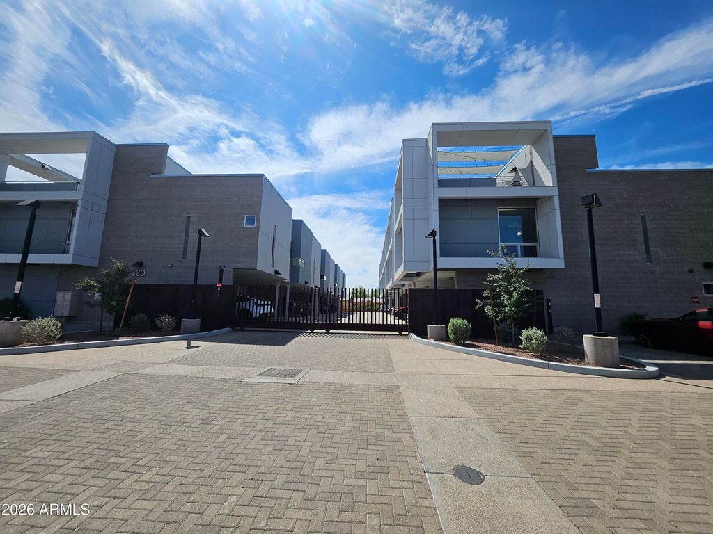 520 S ROOSEVELT Street 1004, Tempe, AZ 85281