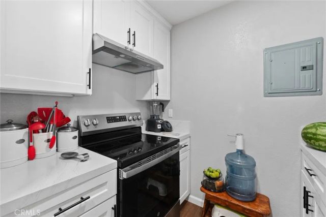 2511 W Sunflower P4, Santa Ana, CA 92704