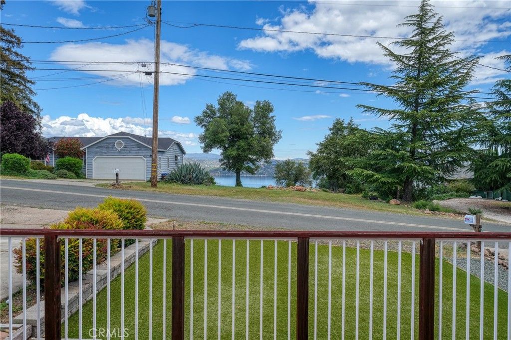 Image 7 of property listing at 9373 Fairway, Kelseyville, CA 95451