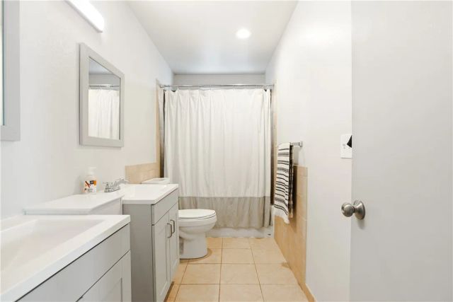 207 E Morningside Street, Long Beach, CA 90805