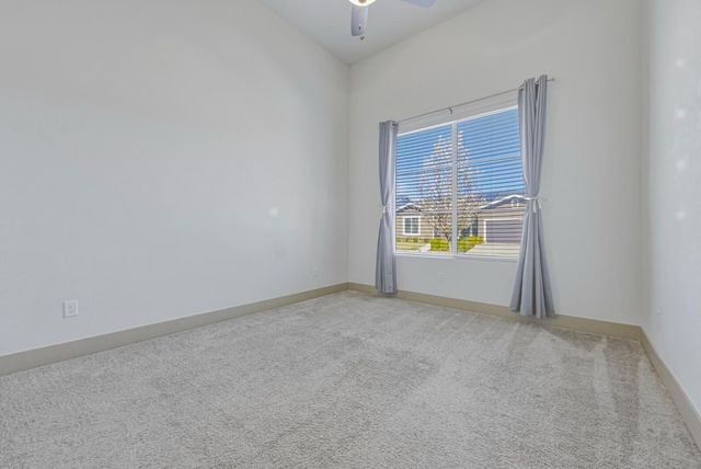 2446 Valverde Dr, Merced, CA 95340