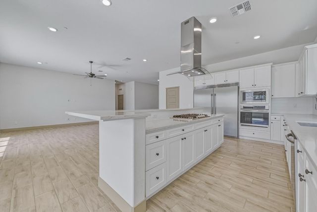 2446 Valverde Dr, Merced, CA 95340