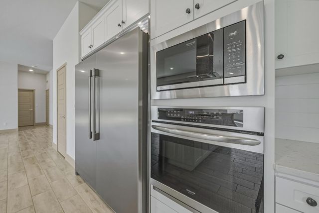 2446 Valverde Dr, Merced, CA 95340