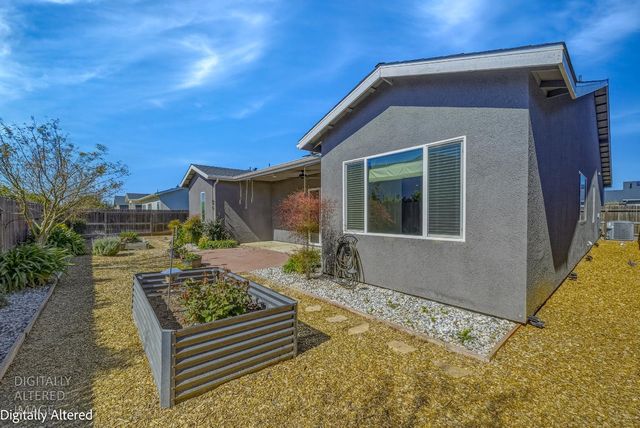 2446 Valverde Dr, Merced, CA 95340