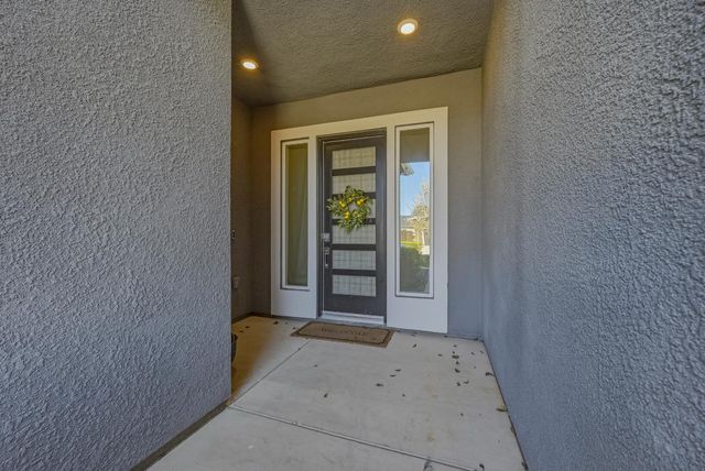 2446 Valverde Dr, Merced, CA 95340