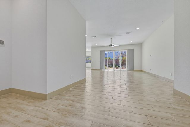 2446 Valverde Dr, Merced, CA 95340