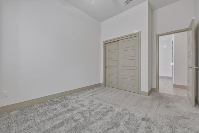 2446 Valverde Dr, Merced, CA 95340