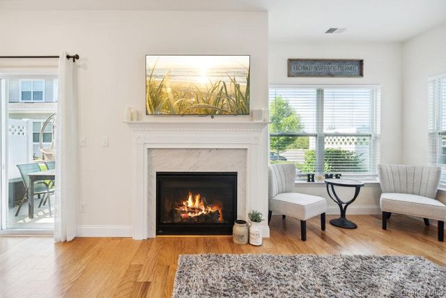 1 Willow Terrace, Coram, NY 11727