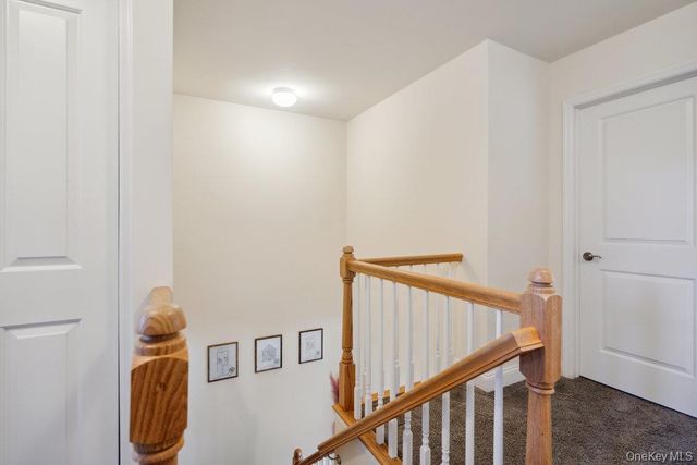 1 Willow Terrace, Coram, NY 11727