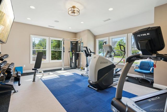 1 Willow Terrace, Coram, NY 11727