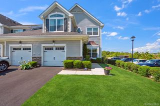 1 Willow Terrace, Coram, NY 11727