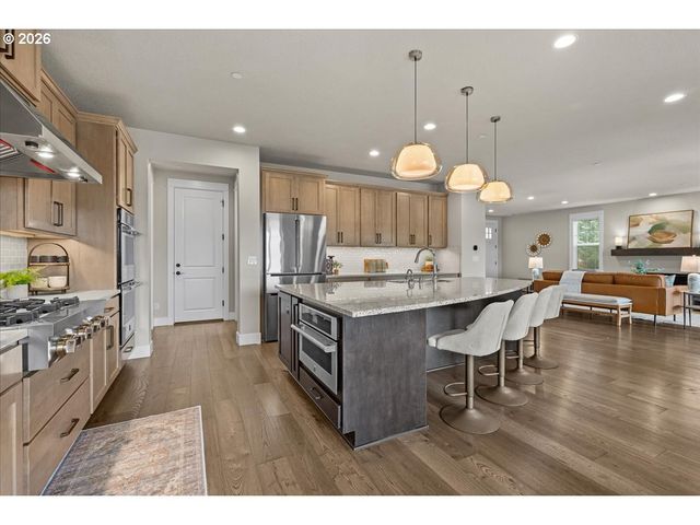 6114 Nw OLYMPIC St, Camas, WA 98607