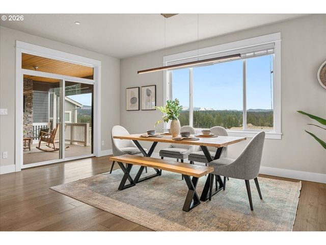 6114 Nw OLYMPIC St, Camas, WA 98607