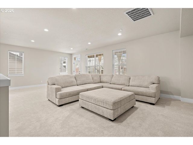 6114 Nw OLYMPIC St, Camas, WA 98607