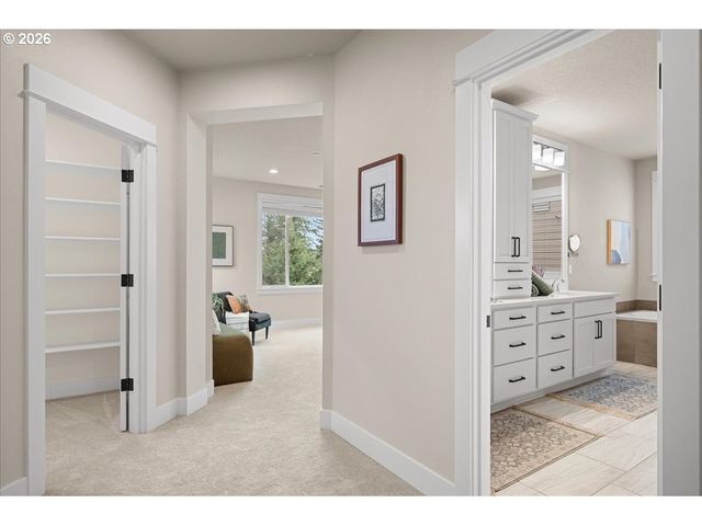 6114 Nw OLYMPIC St, Camas, WA 98607